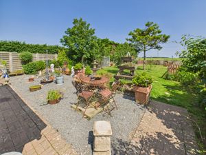 Gardens- click for photo gallery